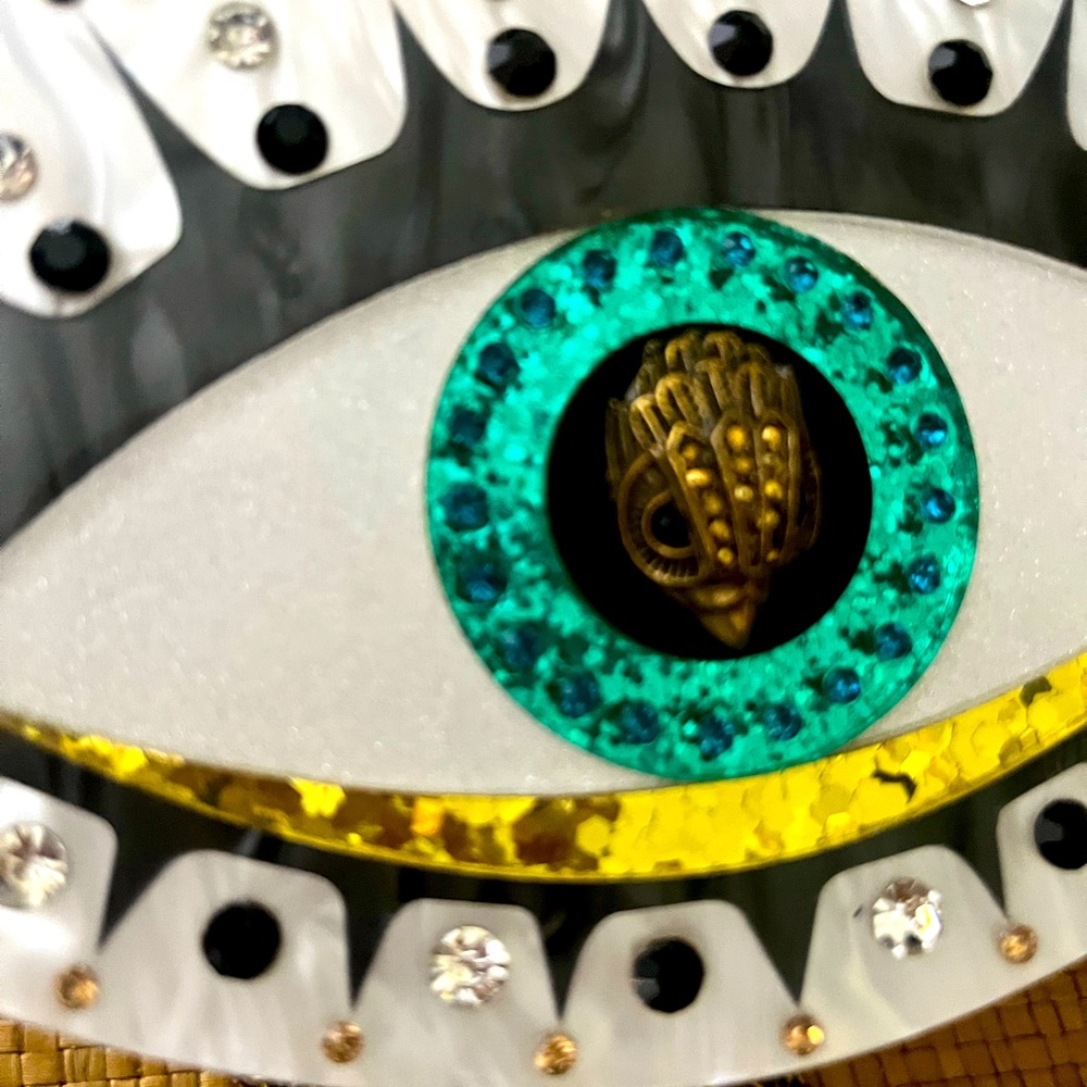KURT GEIGER CLUTCH! Chic Eye-Design Clutch in White and Teal - Picture 5 of 10